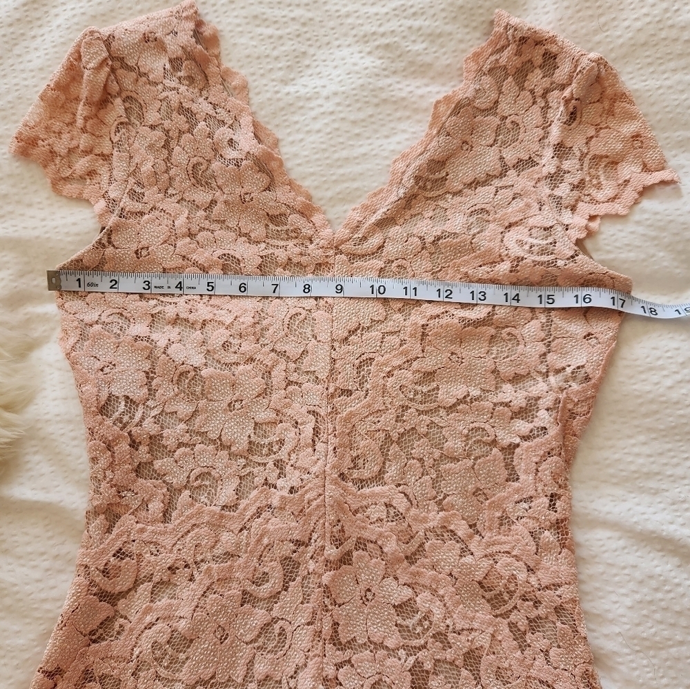 Belle Badgley Mischka dress - Picture 2 of 7